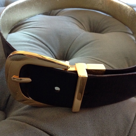 MICHAEL Michael Kors Accessories - MICHAEL KORS reversible belt gold black leather S